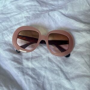 Chic Oversized Pink Sunglasses